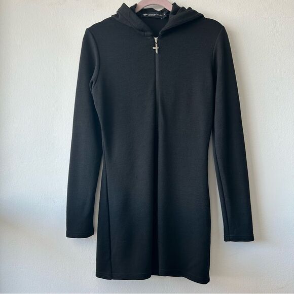 Untouched World Long Hooded Pullover in black - Picture 1 of 13